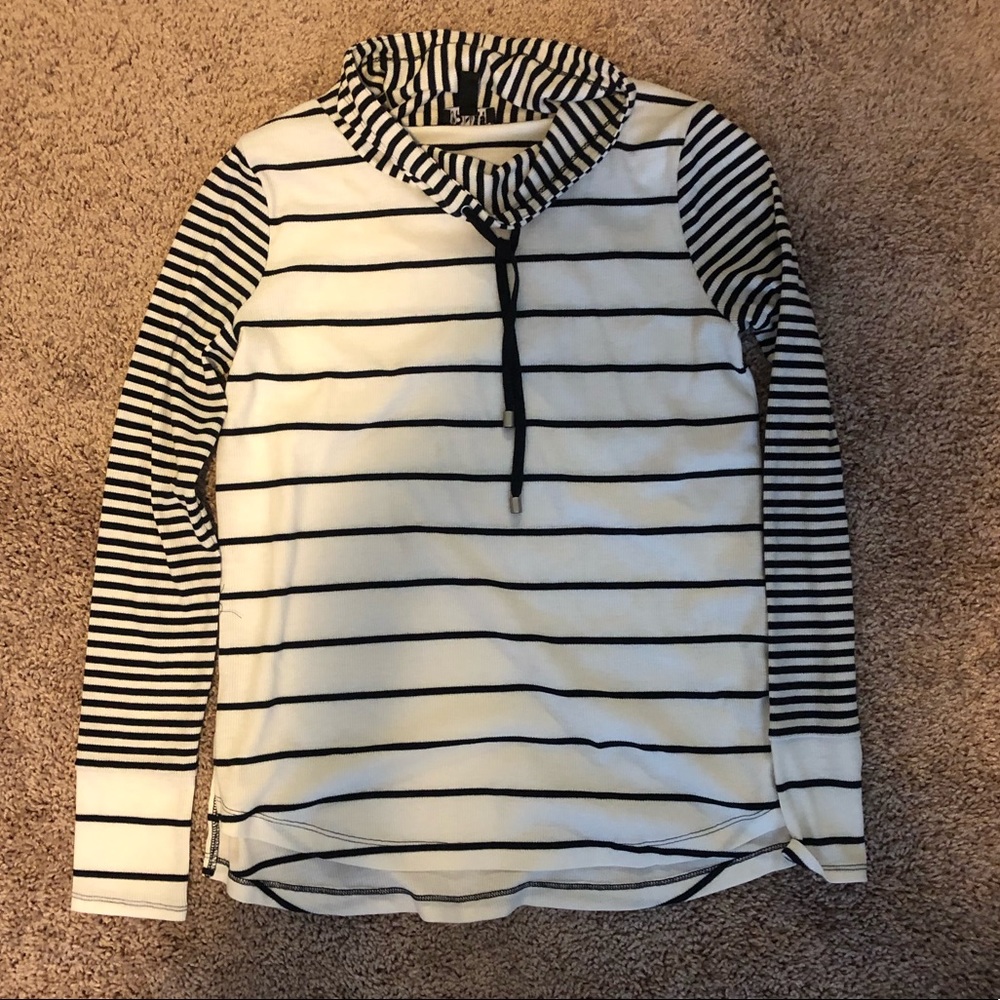 Black and white stripe long sleeve shirt